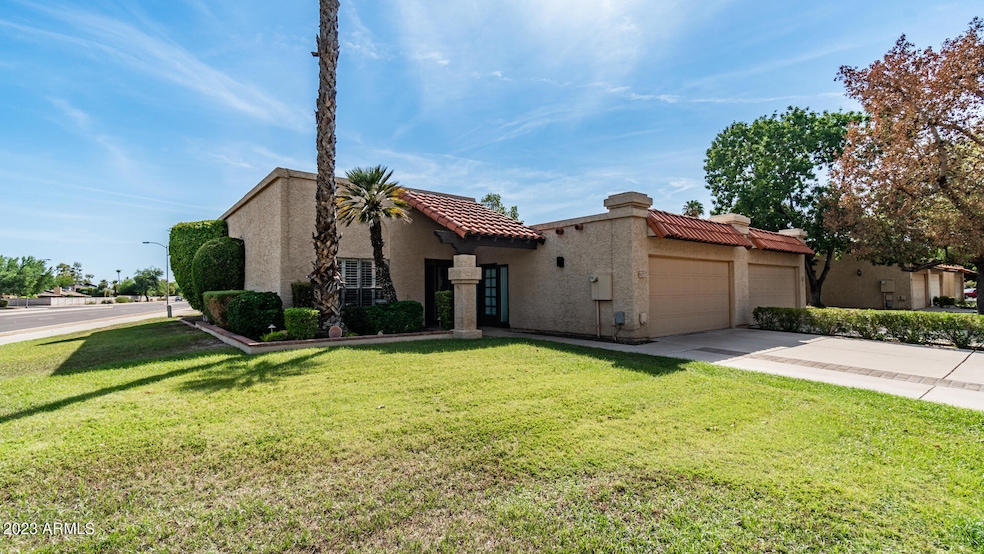 9327 E Jenan Dr-3