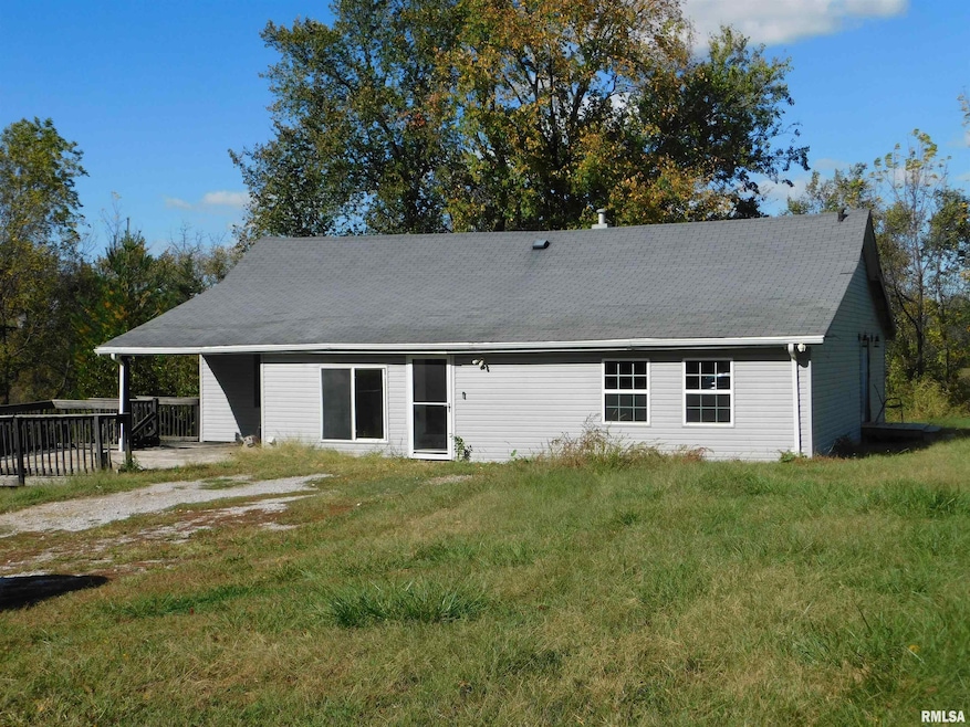 2517 State Highway 17, Viola, IL 61486 - photo 1