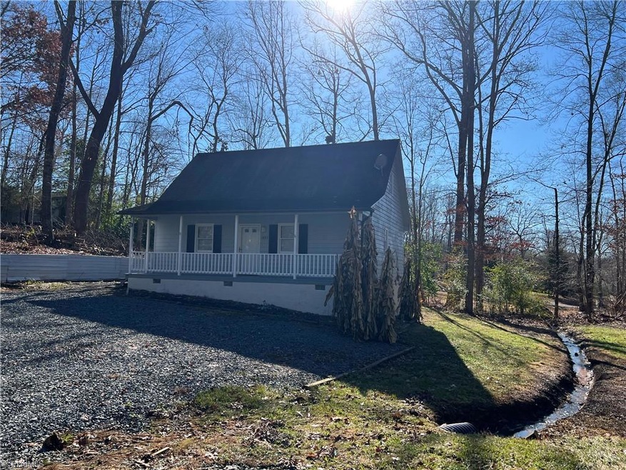 1053 Cannon Heights Dr, Asheboro, NC 27205 - photo 1