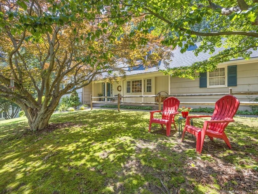 89 Rangely Dr, Trumbull, CT 06611 - photo 1