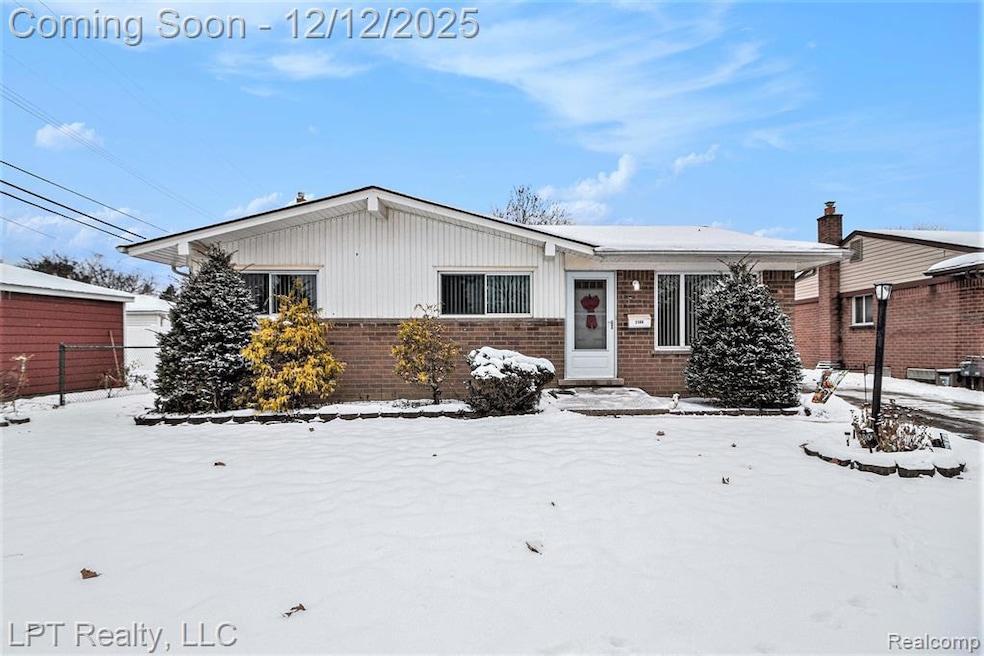 2160 Malvina St, Lincoln Park, MI 48146 - photo 1