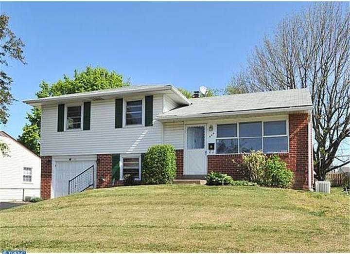 404 Portland Dr, Broomall, PA 19008 - photo 1