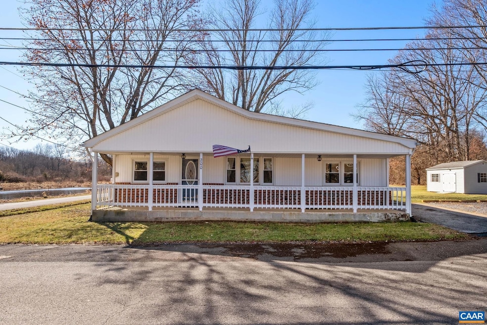 200 N Oak Ln, Waynesboro, VA 22980 - photo 1