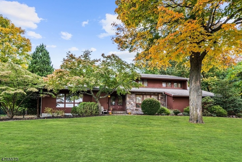 5 Mountain Ridge Dr, Livingston, NJ 07039 - photo 1