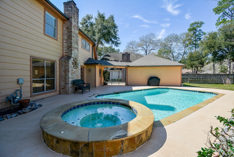 12130 Auburn Hills Dr, Tomball, TX 77377 - photo 1