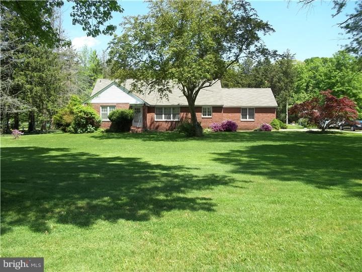 211 Marlton Rd, Pilesgrove, NJ 08098 - photo 1
