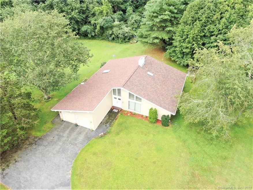 70 Upper Pattagansett Rd, East Lyme, CT 06333 - photo 1