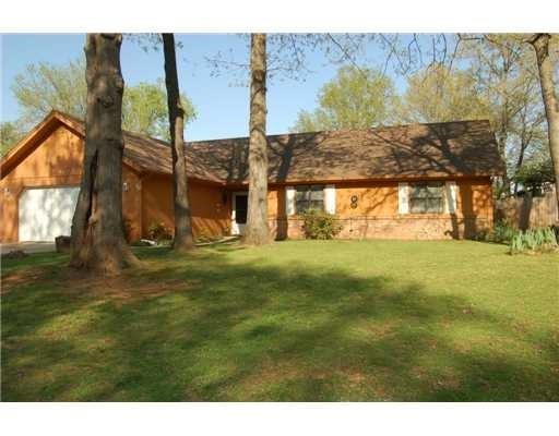 907 N Wren Dr, Rogers, AR 72756 - photo 1