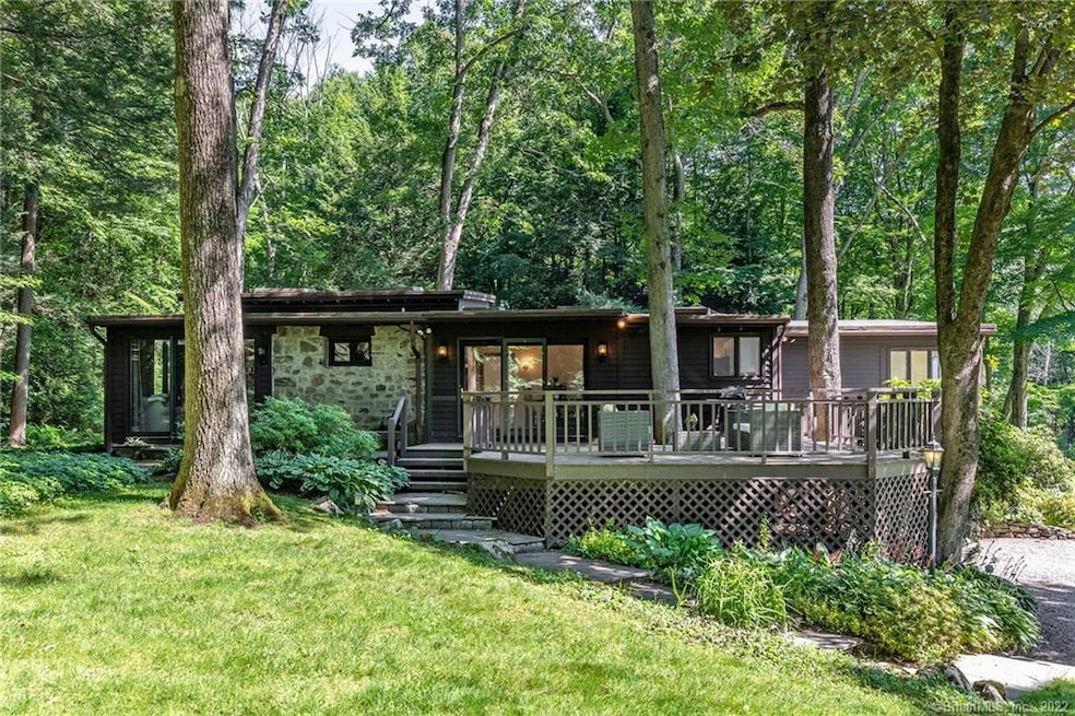 58 W Redding Rd, Danbury, CT 06810 - photo 1