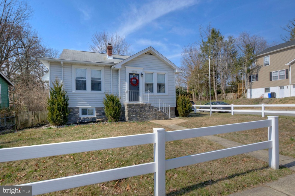 6504 Maplewood Rd, Baltimore, MD 21212 - photo 1