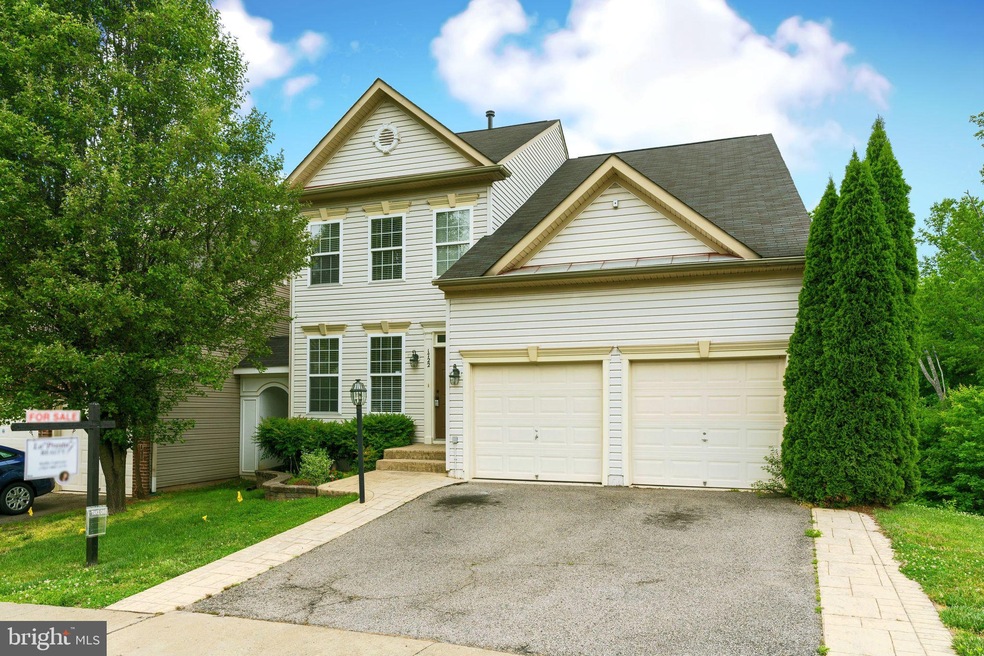 1722 Ann Scarlet Ct, Woodbridge, VA 22191 - photo 1