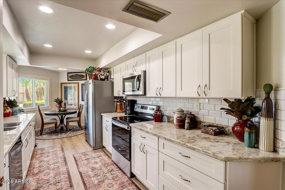 10448 W Hutton Dr, Sun City, AZ 85351 - photo 1