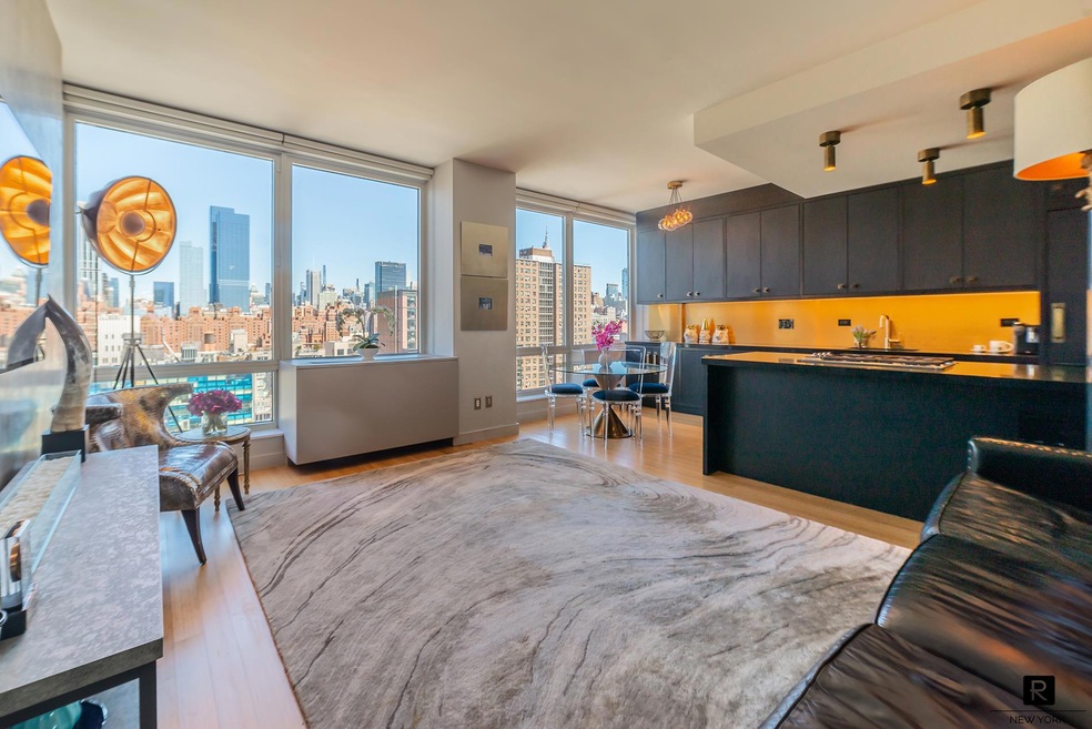 450 W 17th St unit 1702, New York, NY 10011 - photo 1