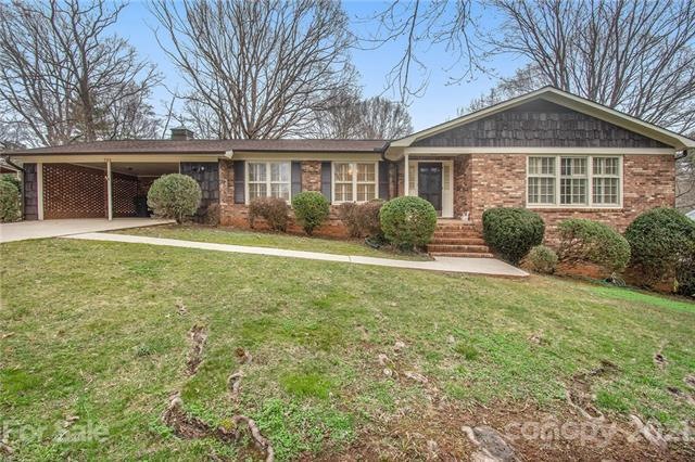 703 Partridge Dr, Statesville, NC 28677 - photo 1