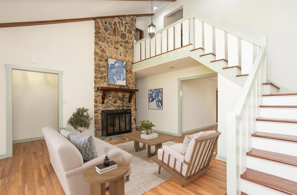 For Sale $315,000 • Co-Listing Agent