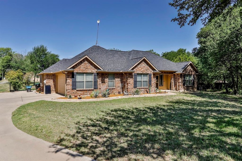 145 Miramar Cir, Weatherford, TX 76085 - photo 1