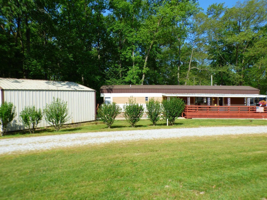 4227 N Private Road 1190 E unit E, Loogootee, IN 47553 - photo 1