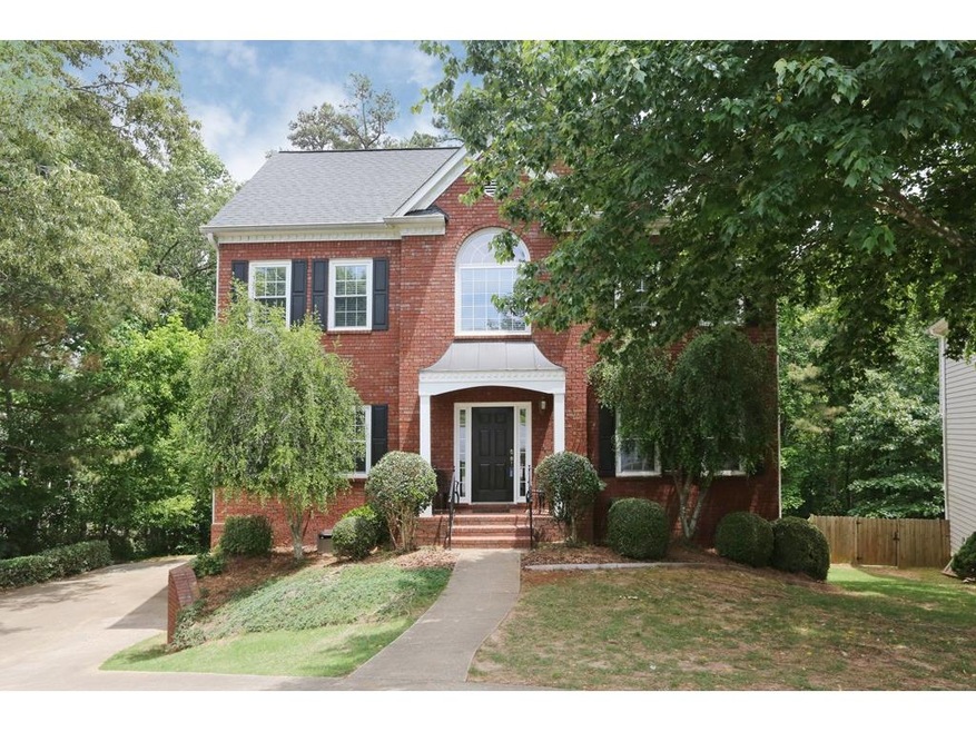 Beautiful traditional located on a quiet cul-de-sa