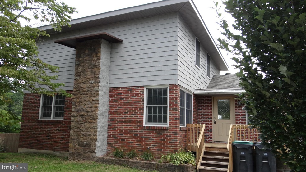 141 S Greenview Rd, Schuylkill Haven, PA 17972 - photo 1