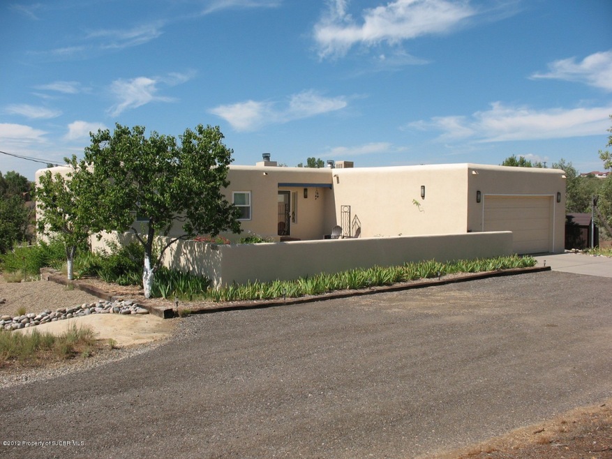5303 Thomas Dr, Farmington, NM 87402 - photo 1