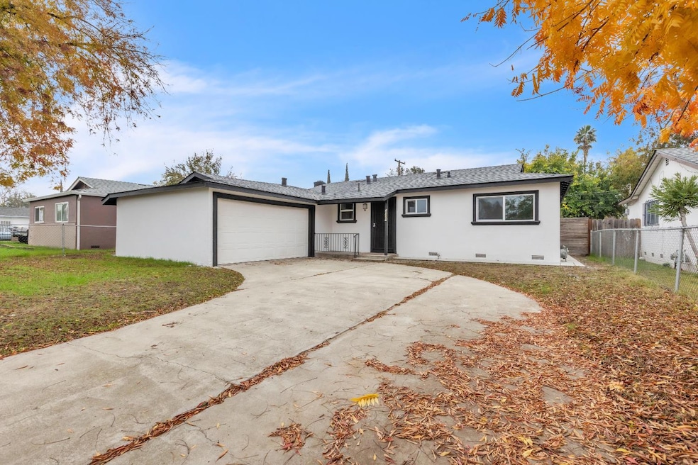 2448 E 8th St, Stockton, CA 95205 - photo 1