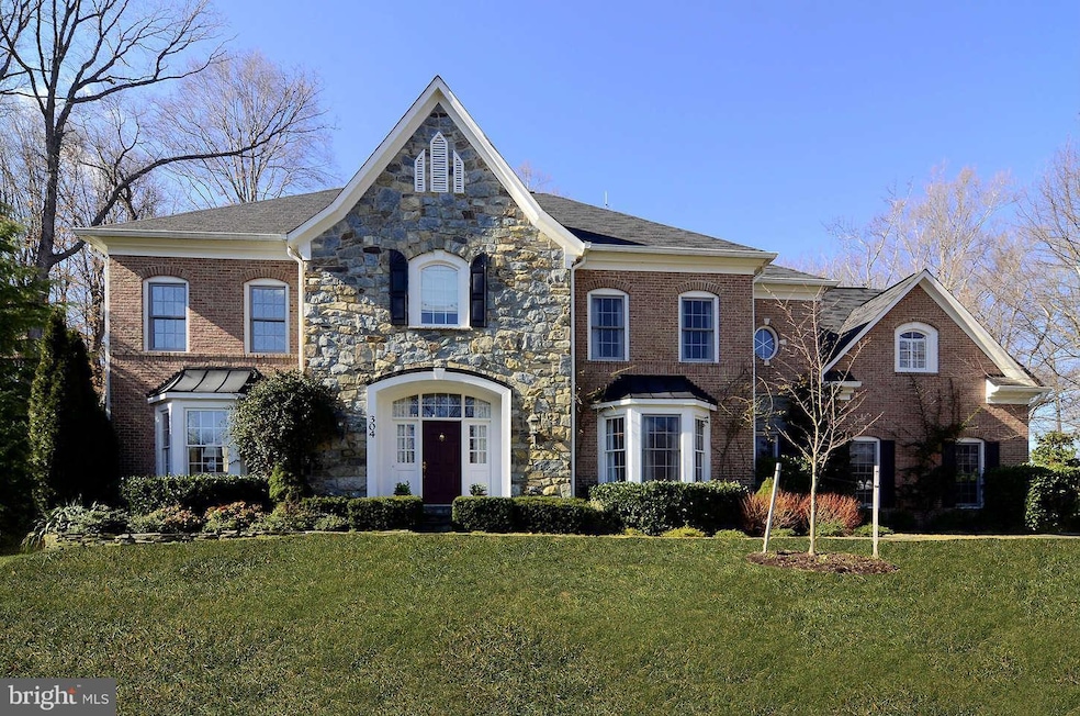 304 Gatsby Place, Edgewater, MD 21037 - photo 1