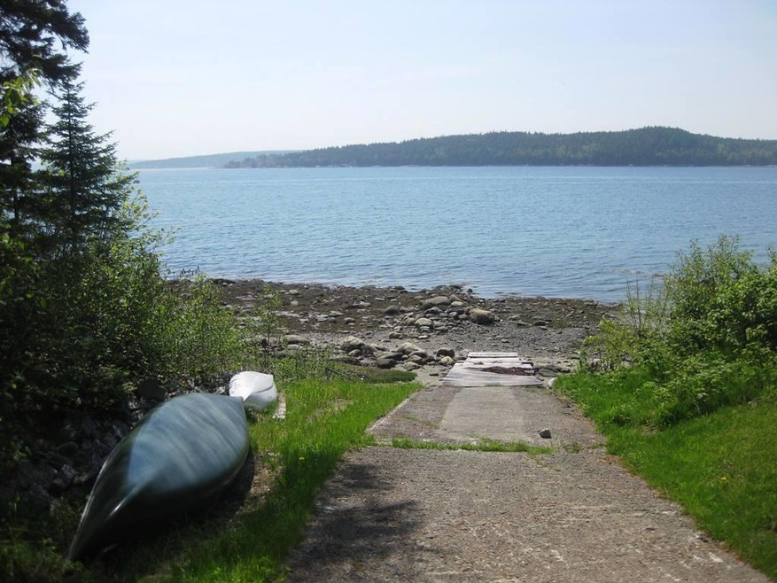 Deeded shore access on Morgan Bay...