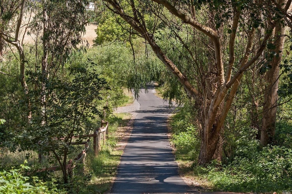 5669 Roblar Rd, Petaluma, CA 94952 - photo 1