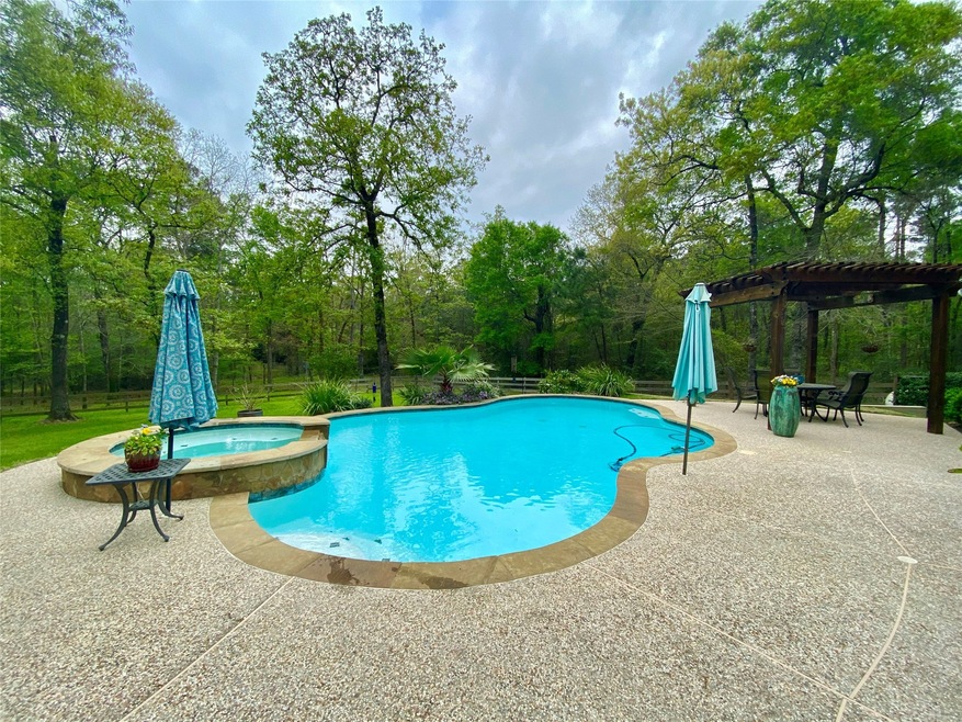 104 Fish Creek Thoroughfare, Montgomery, TX 77316 - photo 1