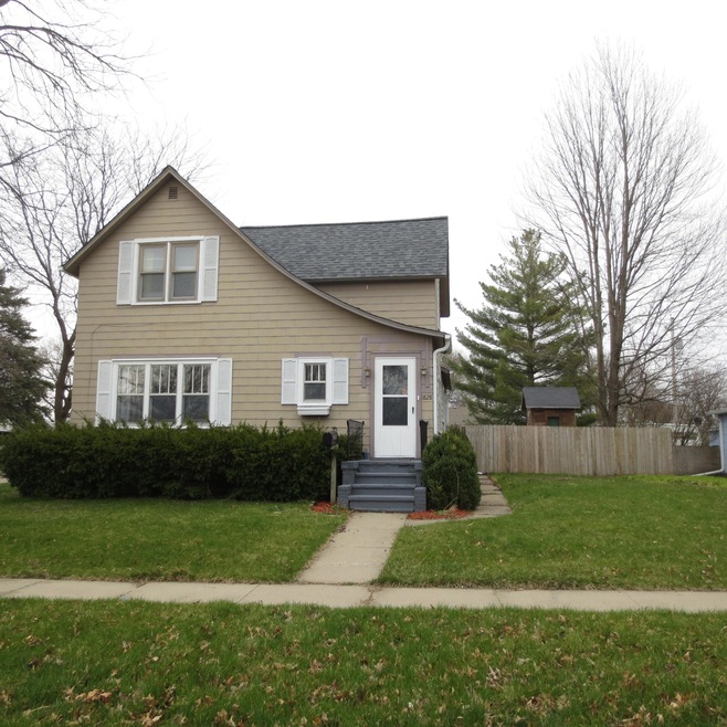 new 1828 Benton