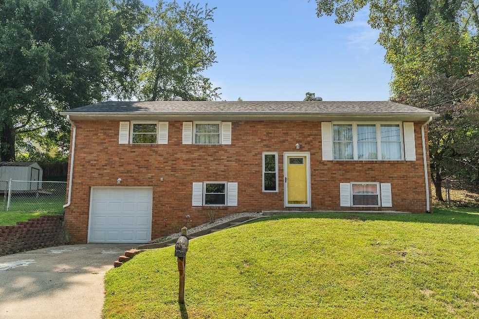 Sold $200,000 • Co-Listing Agent