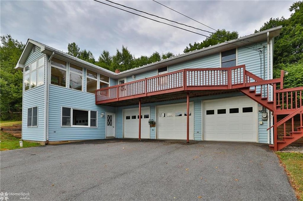 7750 Center St unit Slatington, Slatington, PA 18080 - photo 1