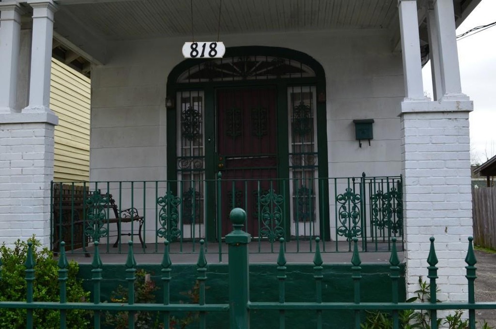 818 N Dupre St, New Orleans, LA 70119 - photo 1