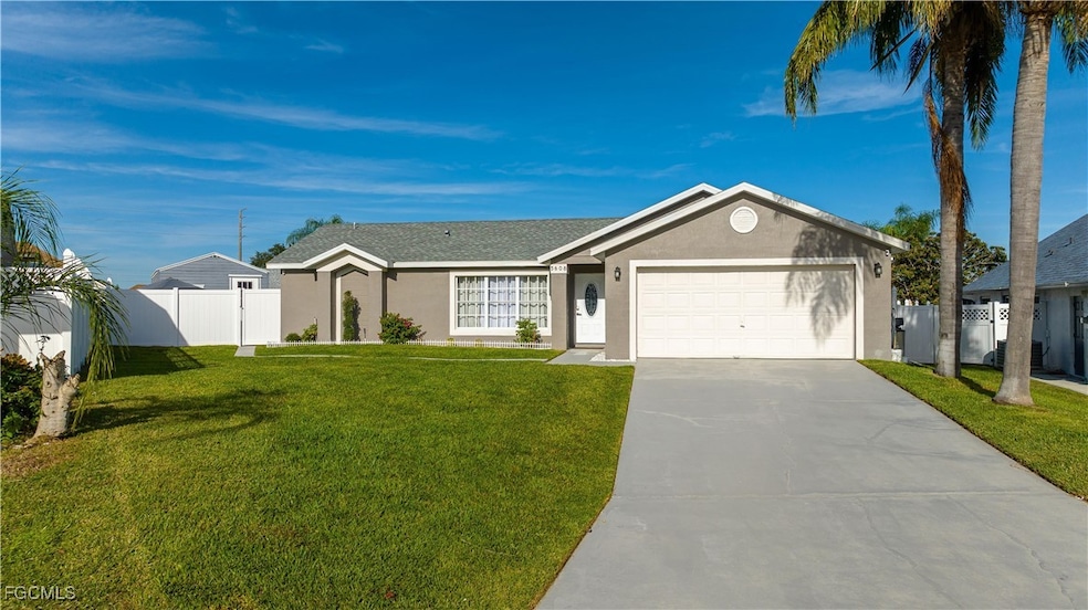 5608 Mandarin Ct, Davenport, FL 33896 - photo 1