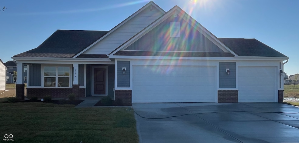8152 Camellia Ln, Pendleton, IN 46064 - photo 1