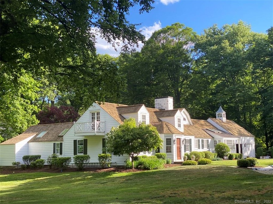 240 Newtown Turnpike, Wilton, CT 06897 - photo 1