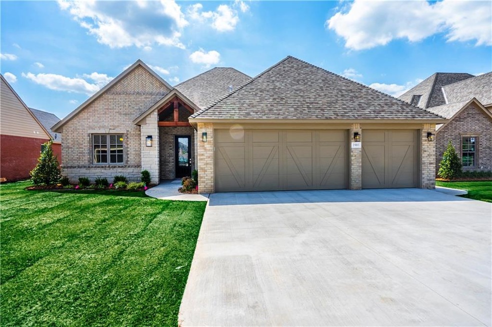 1901 Verdot Cir, Edmond, OK 73012 - photo 1