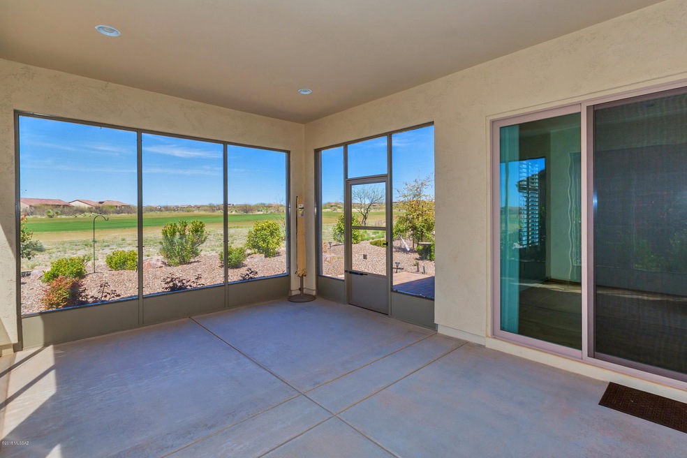 Screened Rear Patio