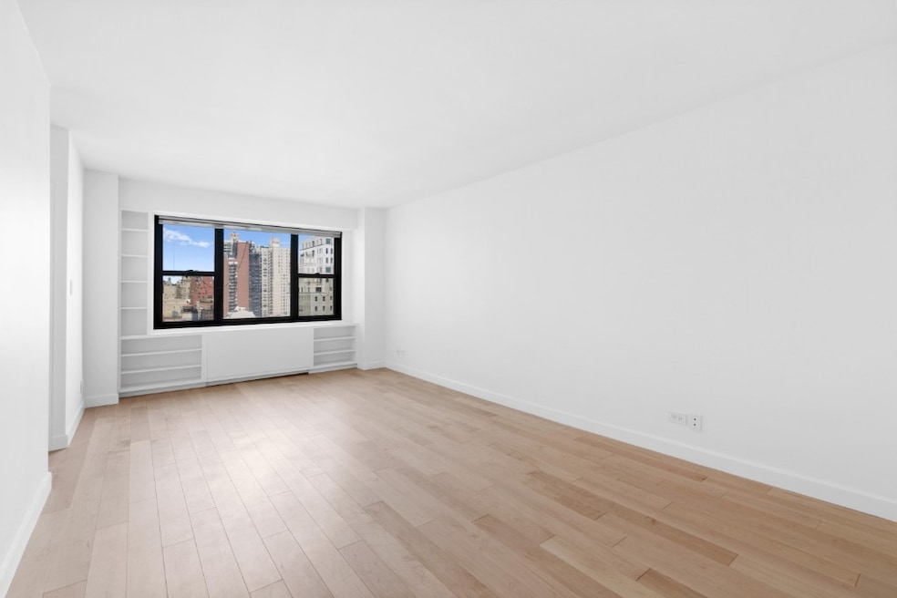 East Winds Condominium unit 18A, New York, NY 10075 - photo 1