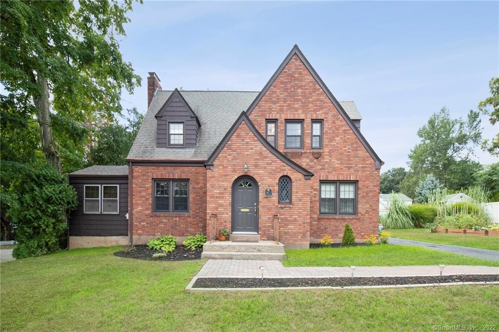 Welcome to 67 OLD MILL ROAD!