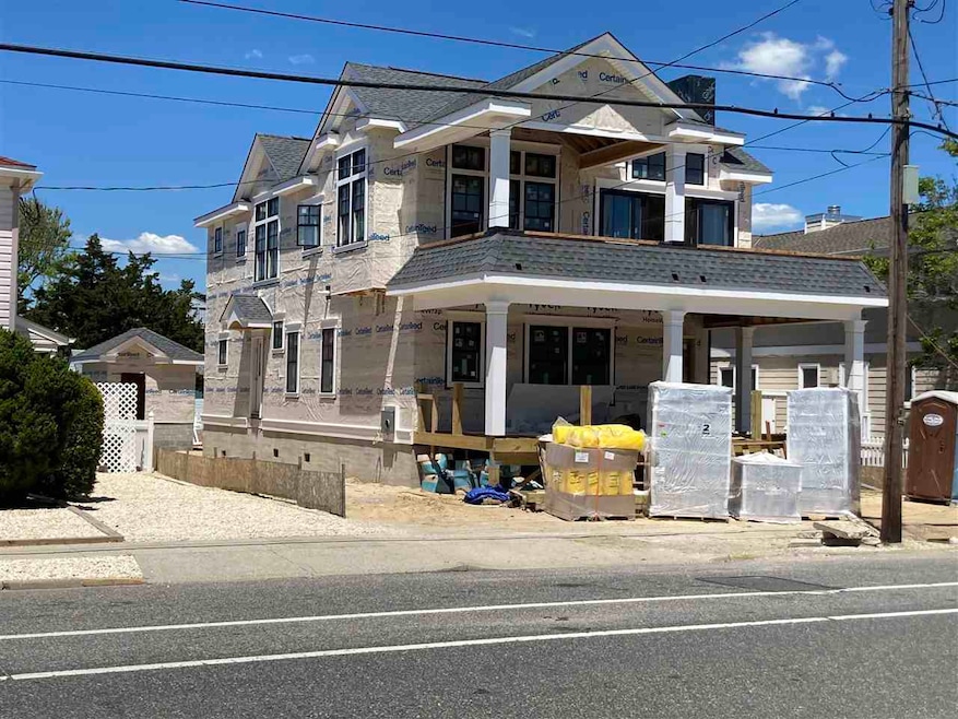 Sold $3,395,000 • Co-Listing Agent