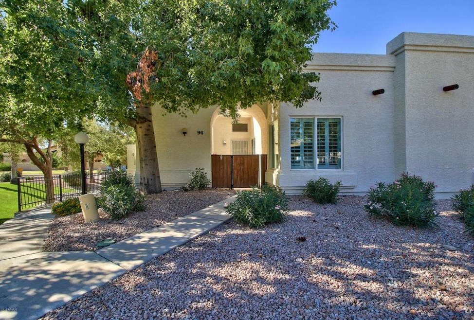 Front_of_Home_1