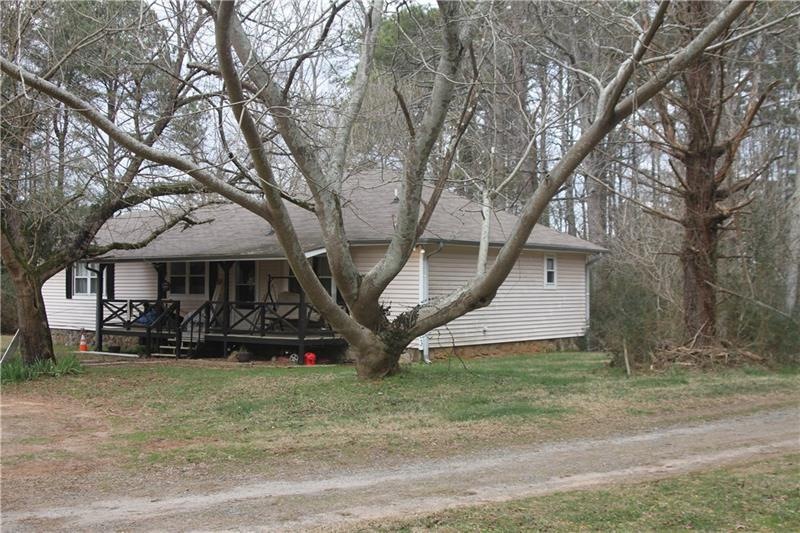 221 Twin Lakes Dr, Canton, GA 30115 - photo 1