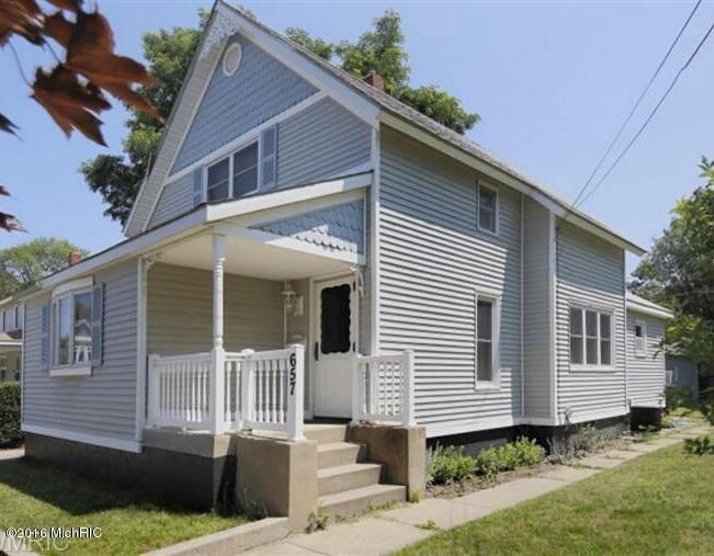 657_Maple_Street_Pic_1_crop-1