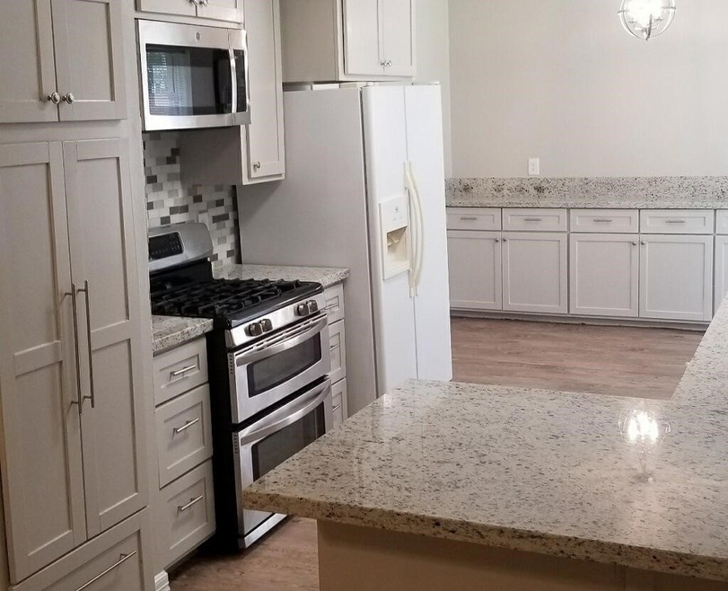 510 Castlelake Dr, Friendswood, TX 77546 - photo 1