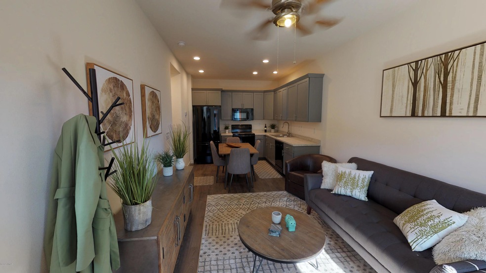 Living/Kitchen