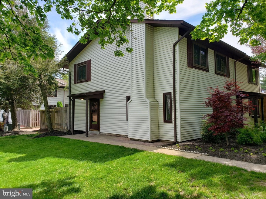 2593 Merrywood Ct unit 12, Woodbridge, VA 22192 - photo 1