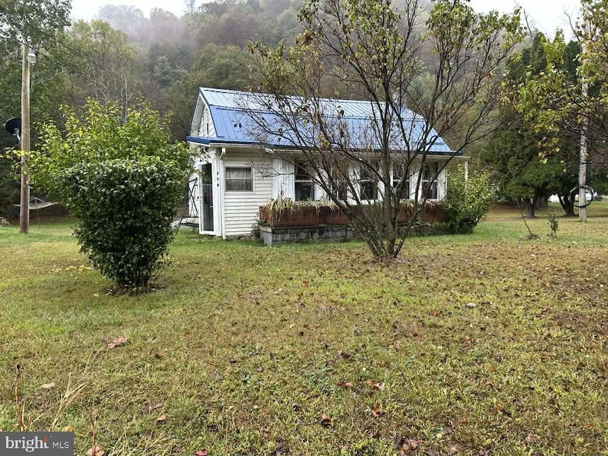 754 Gooseberry Rd, Hyndman, PA 15545 - photo 1