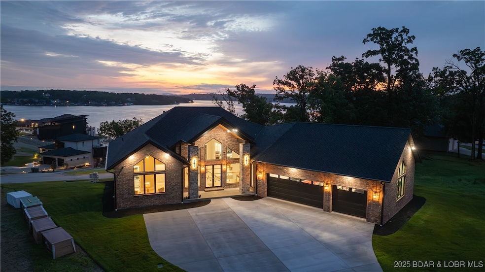 1254 Darwin Dr, Osage Beach, MO 65065 - photo 1