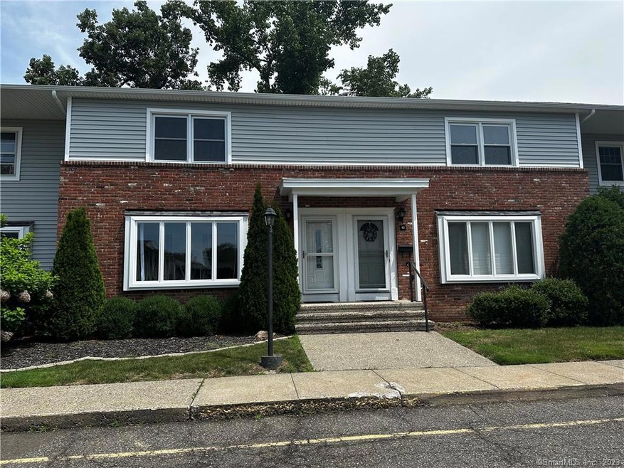 39 Carriage Path N, Milford, CT 06460 - photo 1